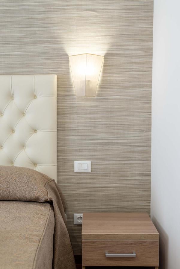 Cheri Luxury Suite Roma Exterior foto